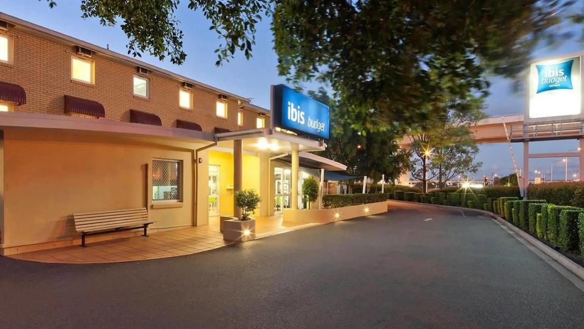 *** Hotel Ibis Budget Brisbane Airport Australia